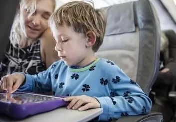 قوانین شرایط سنی برای خرید بلیط هواپیما