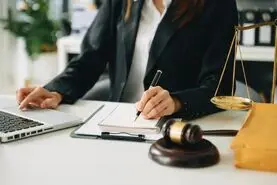چرا انتخاب یک وکیل مجرب مثل مریم جلالی، کلید موفقیت پرونده حقوقی شماست؟
