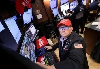 بازار آمریکا قرمزپوش شد