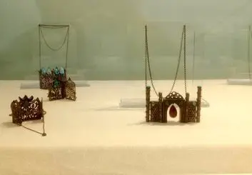 وقتی داستان اول مثنوی در قالب زیور جان می‌گیرد