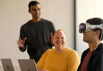 اپل در آستانه عرضه هدست ویژن پرو، ظاهراً در دی‌ماه آموزش فروشندگان خود را آغاز می‌کند