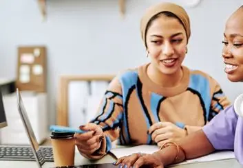 یادگیری زبان خارجی در کمتر از یک سال با هوش مصنوعی: آیا ممکن است؟