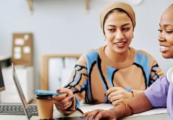 یادگیری زبان خارجی در کمتر از یک سال با هوش مصنوعی: آیا ممکن است؟