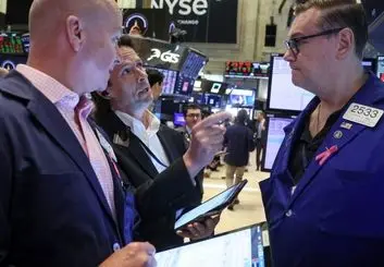 کاهش قیمت سهام نیویورک + قیمت تمامی سهام