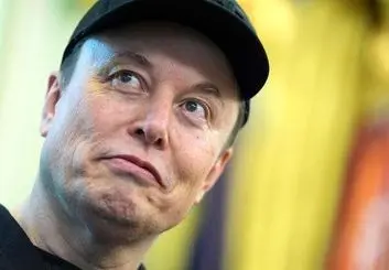 شلیک از ماه به سوی زمین