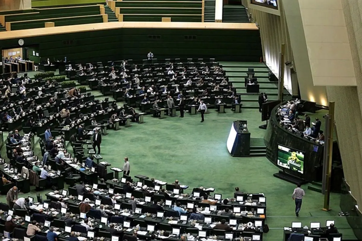 انتشار بودجه ۱۴۰۴ و ارتباطات و فناوری اطلاعات در حداقل ترین شرایط
