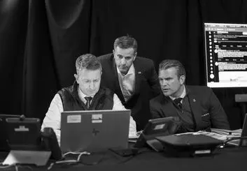 زلزله در کاراکاس؛ پایان عصر مادورو با جراحی دیجیتال پنتاگون