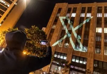 «ایکس» بازبین محتوا استخدام می‌کند