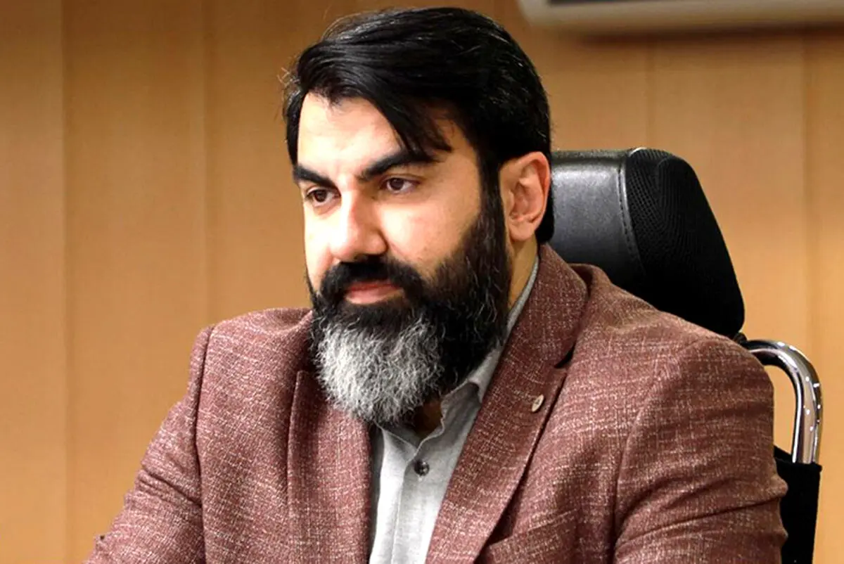 فرجی تهرانی بر صندلی ریاست اتحادیه فناوران رایانه باقی ماند

