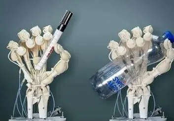 ساخت دست مصنوعی با استخوان و تاندون برای اولین بار
