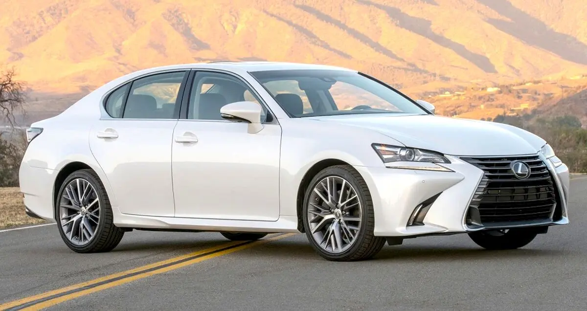 لکسوس GS 300 از خط تولید خارج می شود