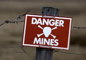 طراحی یک سیستم مین یاب با استفاده از هوش مصنوعی