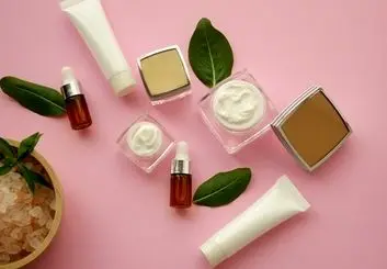 برنامه روزانه مراقبت از پوست