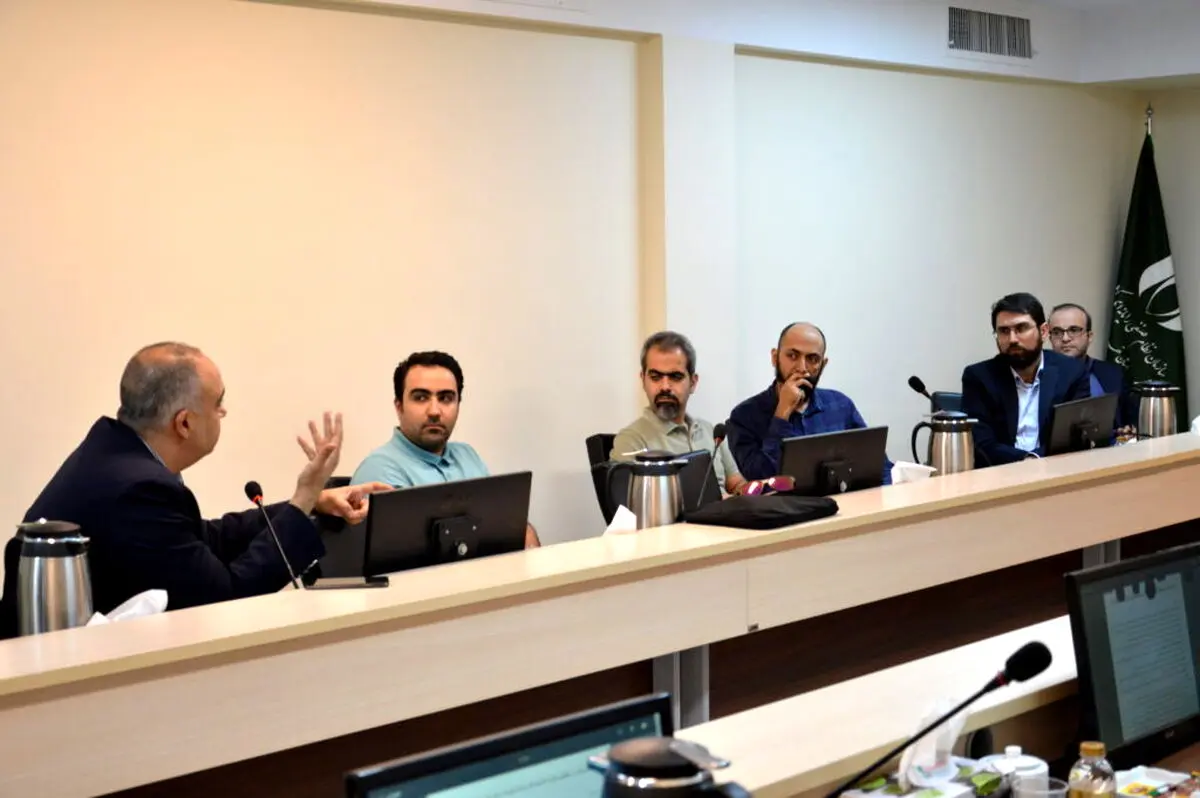 کمیسیون تجارت الکترونیکی دستورالعمل تاکسی‌های اینترنتی را بررسی کرد
