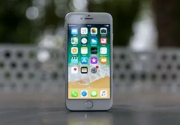 قیمت آیفون SE 2 و مشخصات آن لو رفت!