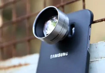 نشان تجاری Space Zoom به کدام ویژگی دوربین گلکسی S11 اشاره می کند؟