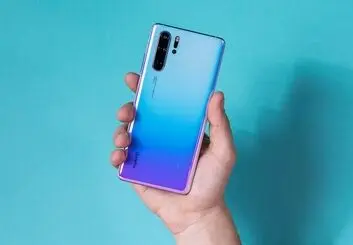 هواوی P30 پرو رابط کاربری EMUI 10 را دریافت کرد