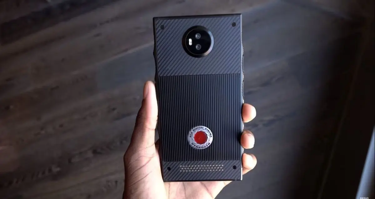 گوشی رد هیدروژن وان به پایان راه رسید