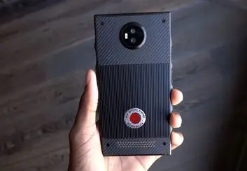 گوشی رد هیدروژن وان به پایان راه رسید