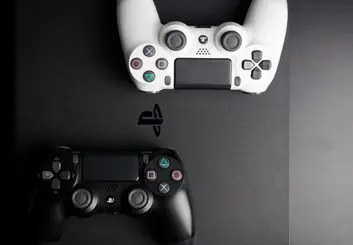 پلی استیشن 4 به عنوان دومین کنسول پرفروش تاریخ لقب گرفت