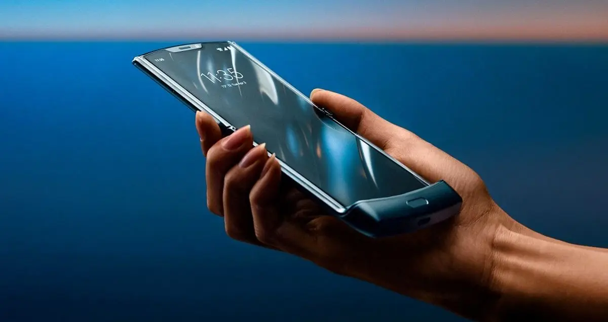 موتورولا Razr 2019 معرفی شد؛ گوشی انعطاف پذیر 1500 دلاری