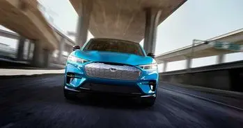 موستانگ Mach-E از راه رسید؛ اولین خودروی تمام الکتریکی فورد