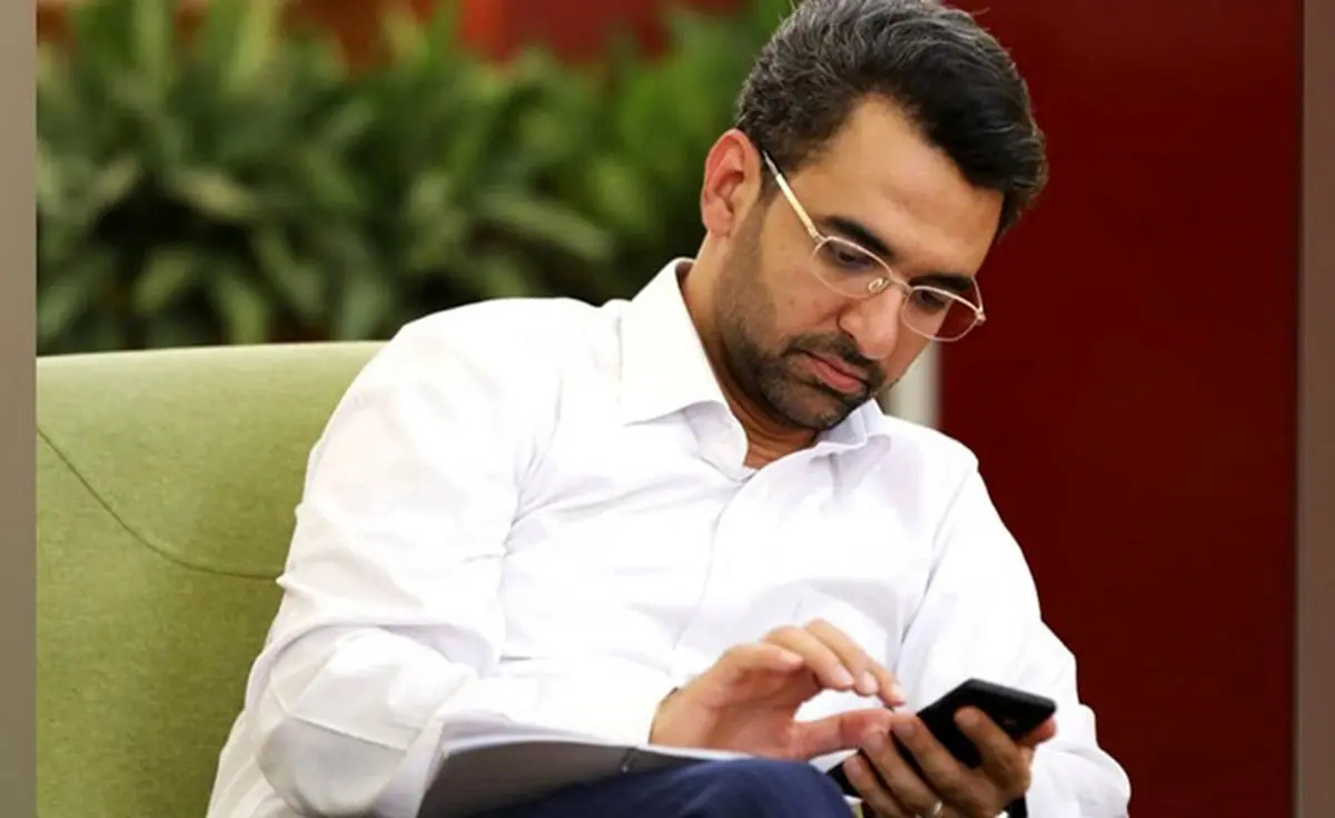 آذری جهرمی از رشد ۱۰۰ درصدی بازار فناوری اطلاعات در ۶ سال گذشته خبر داد