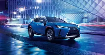 لکسوس UX 300e رسما معرفی شد؛ اولین خودروی برقی لکسوس
