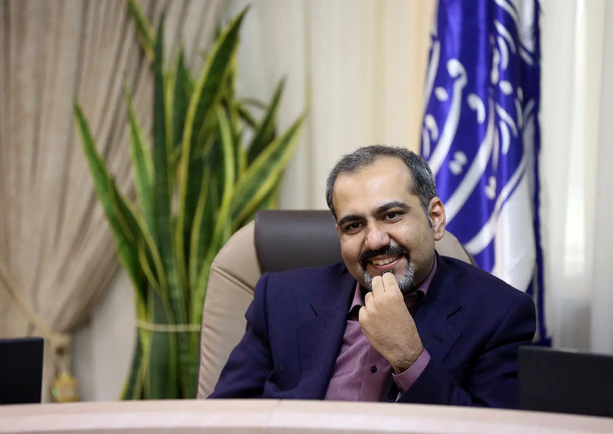 امیر ناظمی: اینترنت مثل آب، مثل هوا، قابل قطع‌کردن نیست!