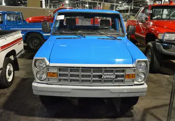 حضور نیسان آبی در کلکسیون خودروهای شخصی شیخ اماراتی!