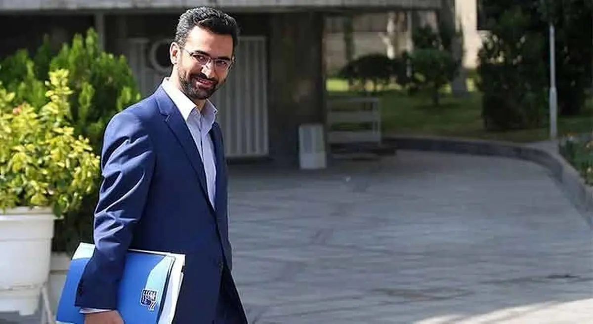 آذری جهرمی: جمع‌بندی خسارات قطع اینترنت در حال انجام است