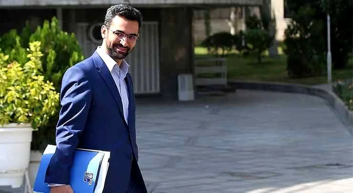 آذری جهرمی: جمع‌بندی خسارات قطع اینترنت در حال انجام است