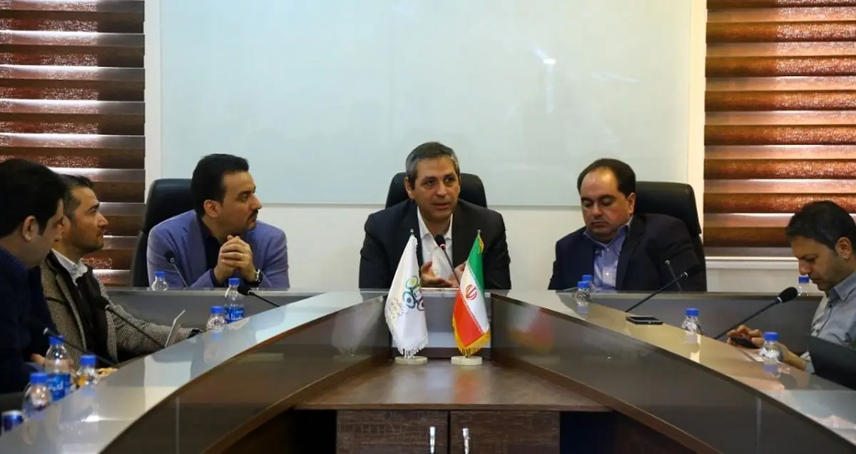 تلفن همراه کالای ضروری جامعه است