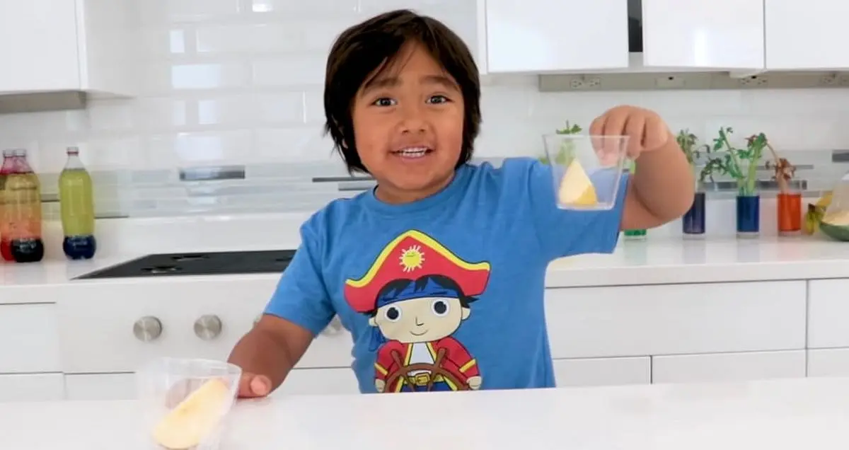 پردرآمدترین ستاره های یوتیوب در سال 2019؛ پسر 8 ساله در صدر