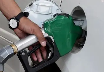 امکان سوخت‌گیری بنزین با کارت سوخت شخصی و قیمت آزاد وجود دارد