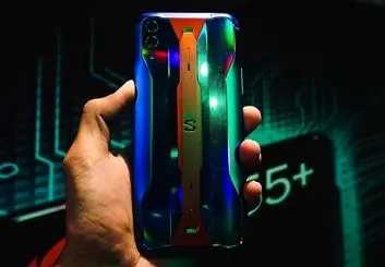 گوشی بلک شارک 3 با نمایشگر 120 هرتزی از راه می رسد