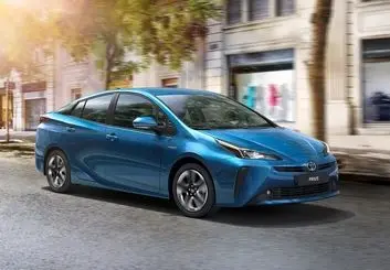 خودروهای برقی و هیبریدی از پرداخت مالیات و عوارض معاف شدند