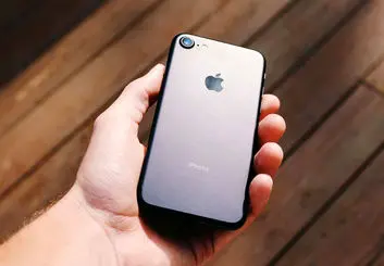 رندرهای جدید گوشی آیفون 9 طراحی و رنگ بندی آن را برملا کرد