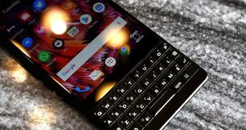با گوشی های بلک بری خداحافظی کنید؛ توقف همکاری TCL با بلک بری