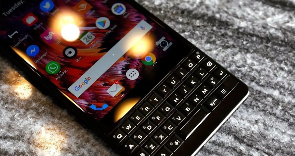 با گوشی های بلک بری خداحافظی کنید؛ توقف همکاری TCL با بلک بری