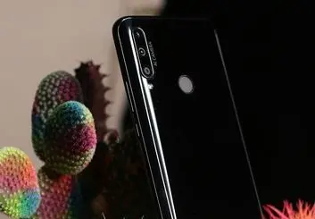 معرفی دوربین سه گانه آنر 9 ایکس