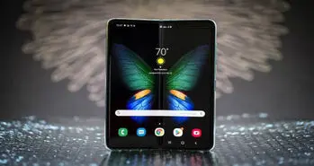 جانشین گلکسی فولد مجهز به دوربین درون نمایشگر است؟