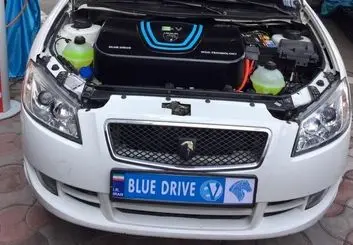 ایران خودرو از رانا برقی و دنا پلاس پلاگین هیبریدی رونمایی کرد