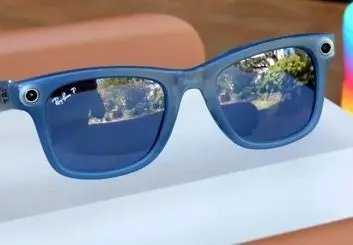 عینک هوشمند متا با نمایشگر از راه می رسد