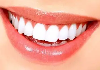 آیا طراحی لبخند برای همه افراد مناسب است؟

