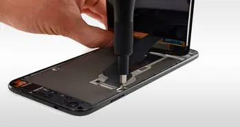 قابل تعویض بودن تمام قطعات گوشی Pixel XL به جز صفحه نمایش آن