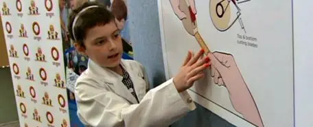 اختراع دختربچه ده ساله مبتلا به سرطان او را به ناسا فرستاد