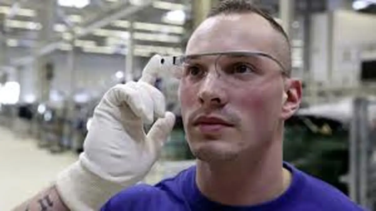 شرکت فولکس واگن پرسنل کارخانه خود را به عینک های هوشمند سه بعدی مجهز می کند