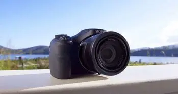 سونی دوربینی با۵۰ برابر زوم اپتیکال را روانه بازار کرد