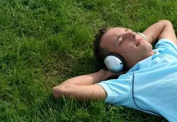 کاهش ۶۵ درصدی استرس با گوش دادن به یک قطعه موسیقی